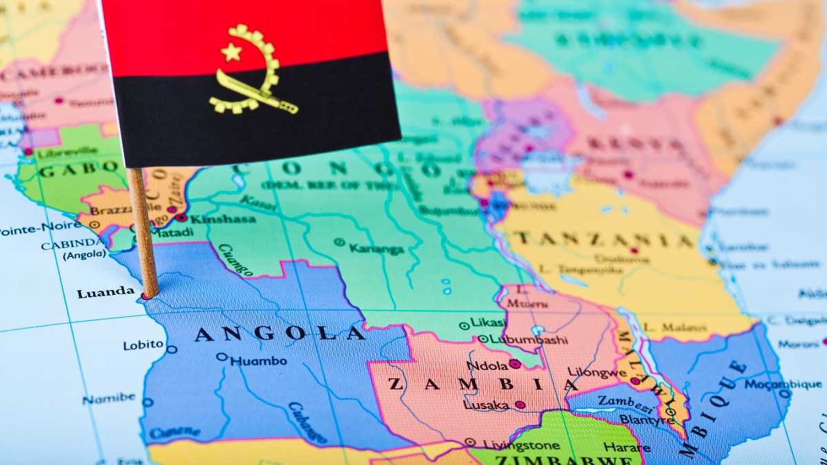 Angola Zambia map