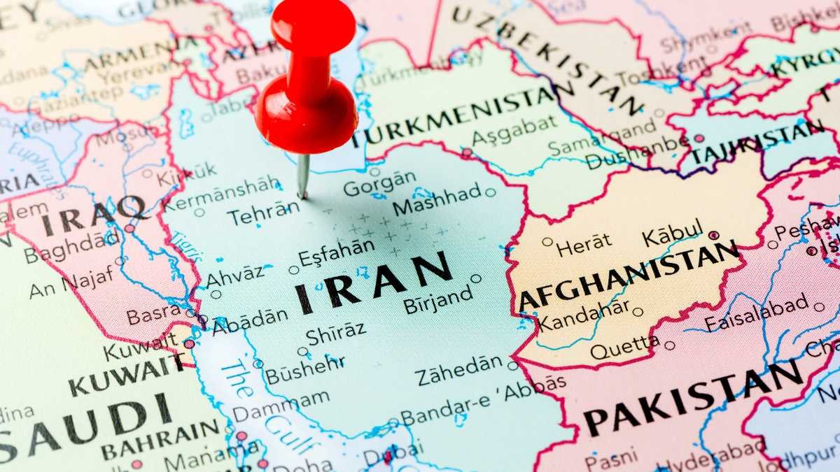Iran neighbors map