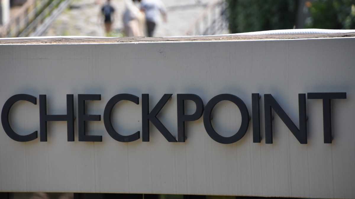 UN peacekeepers checkpoint