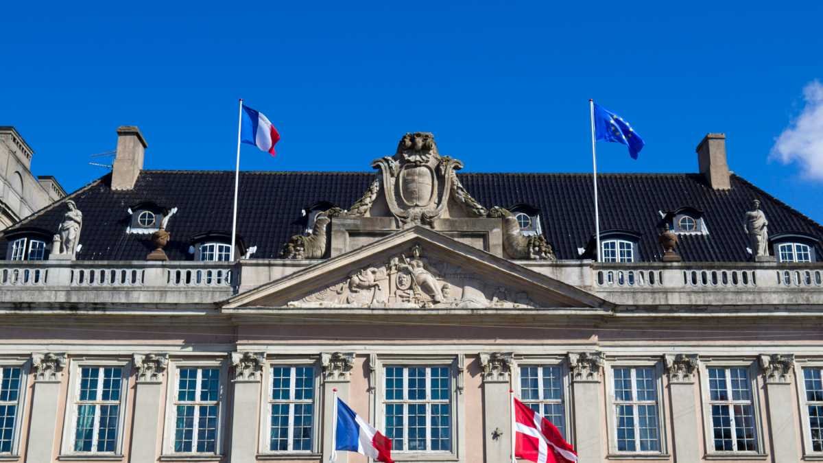 embassy building exterior French embassy in Copenhagen